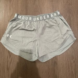 Under Armour Play Up Shorts - medium